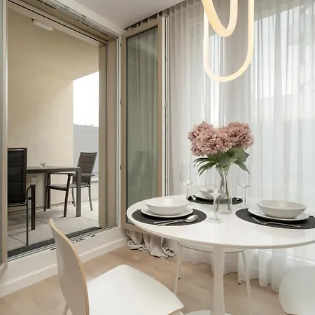Apartament Z Ogrodkiem Zielona Okolica By Renters Apartamento Wrocław